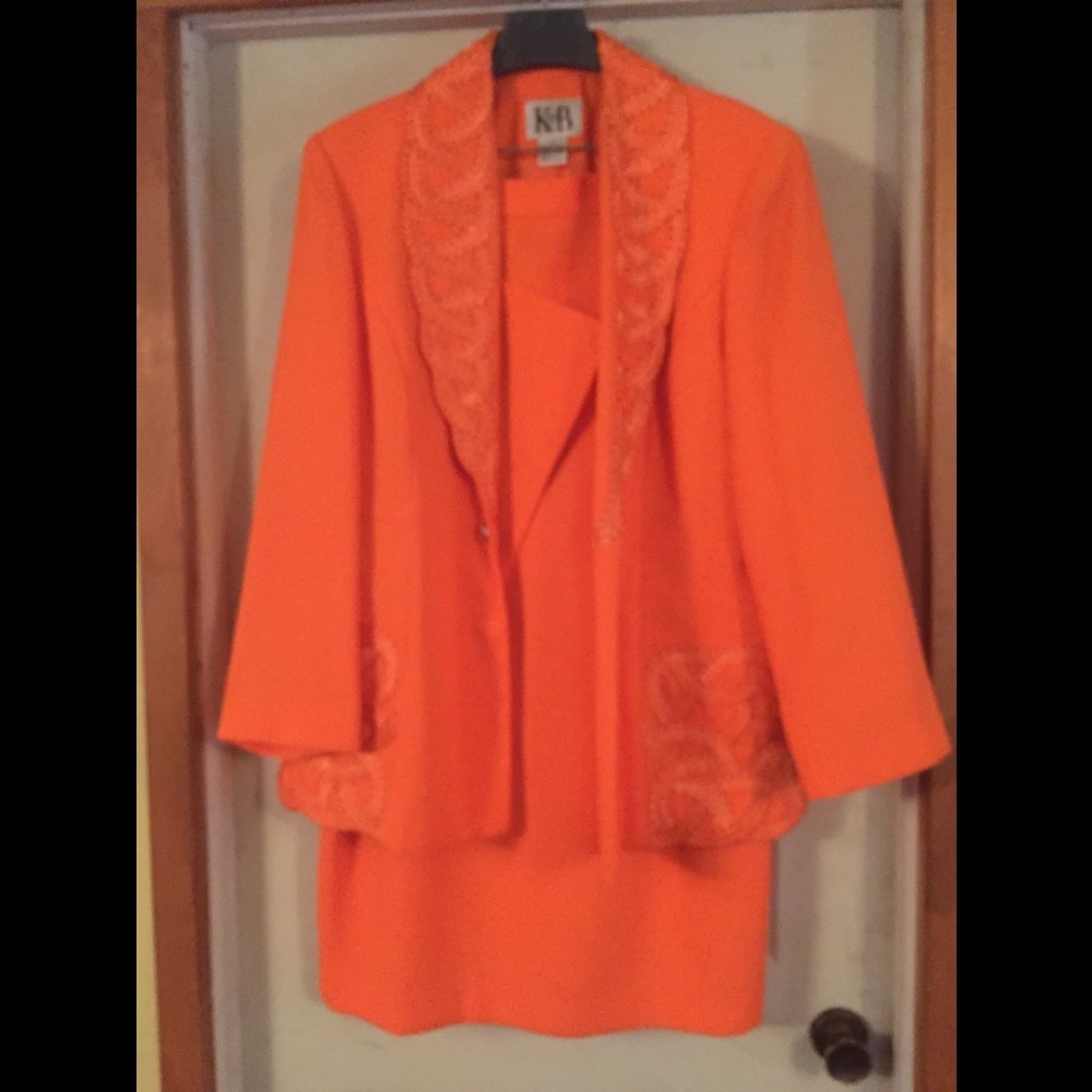 Women suit